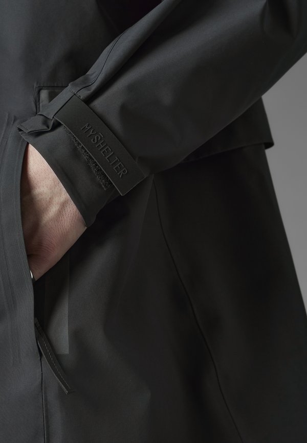 MERCEDES - AMG PETRONAS FORMULA ONE TEAM MYSHELTER - Waterproof jacket3