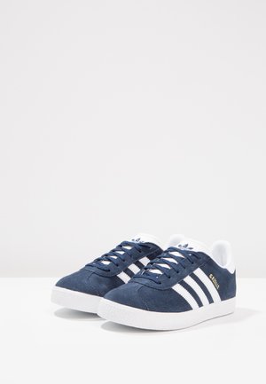 adidas gazelle silver green womens adidas Gazelle 'Blue Cloud White' Men's Shoes 11.5