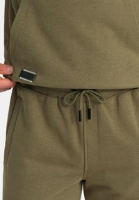 Ombre SET - Trainingspak - dark olive