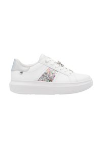Sneakers bianchi con suola spessa, con un pannello laterale lucido in più colori e un accento riflettente sul tallone. Design con lacci e un charm a forma di stella.