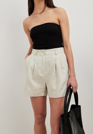 Shorts - beige