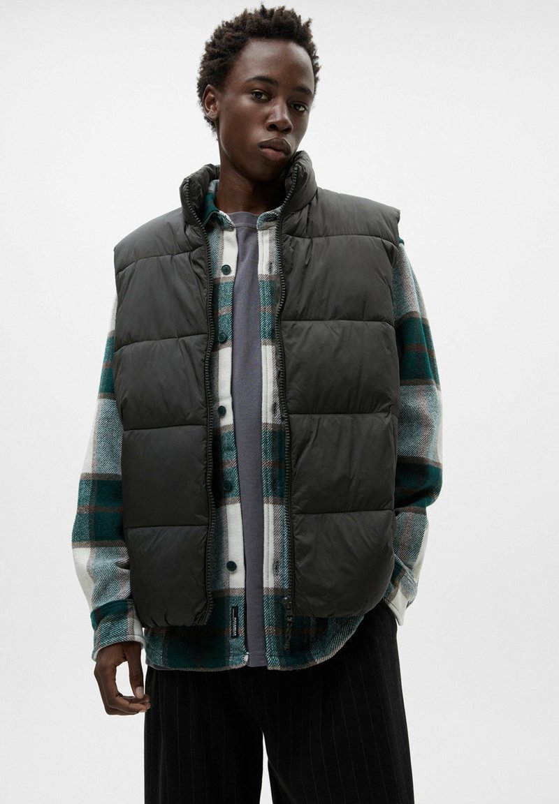 PULL&BEAR WITH POCKETS Vest mottled dark green/mørkegrønmeleret