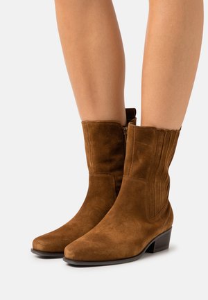 Gabor Comfort, Bottines de cowboy / motard - cognac