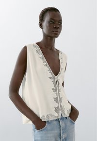 Massimo Dutti - FLOWING WITH DETAIL - Bluse - white Thumbnail-Bild 1