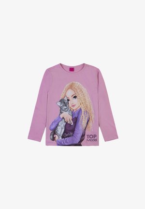 Rosa Langarm-T-Shirt mit einem grafischen Motiv eines Mädchens mit lockigem Haar, das eine graue Katze hält. Unten sind "TOP Model" und "Christy" aufgedruckt.