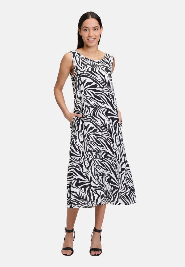 STUFEN WEITER AUSSCHNITT - Freizeitkleid - schwarz weiß