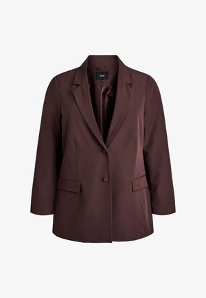 Blazer marrón, cierre de un botón, solapa de pico, dos bolsillos frontales, ajuste entallado, textura suave. Etiqueta de marca visible en el interior.