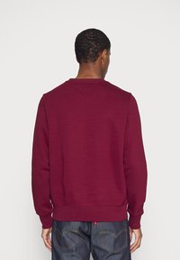 Tommy Hilfiger LOGO - Camisola - deep rouge