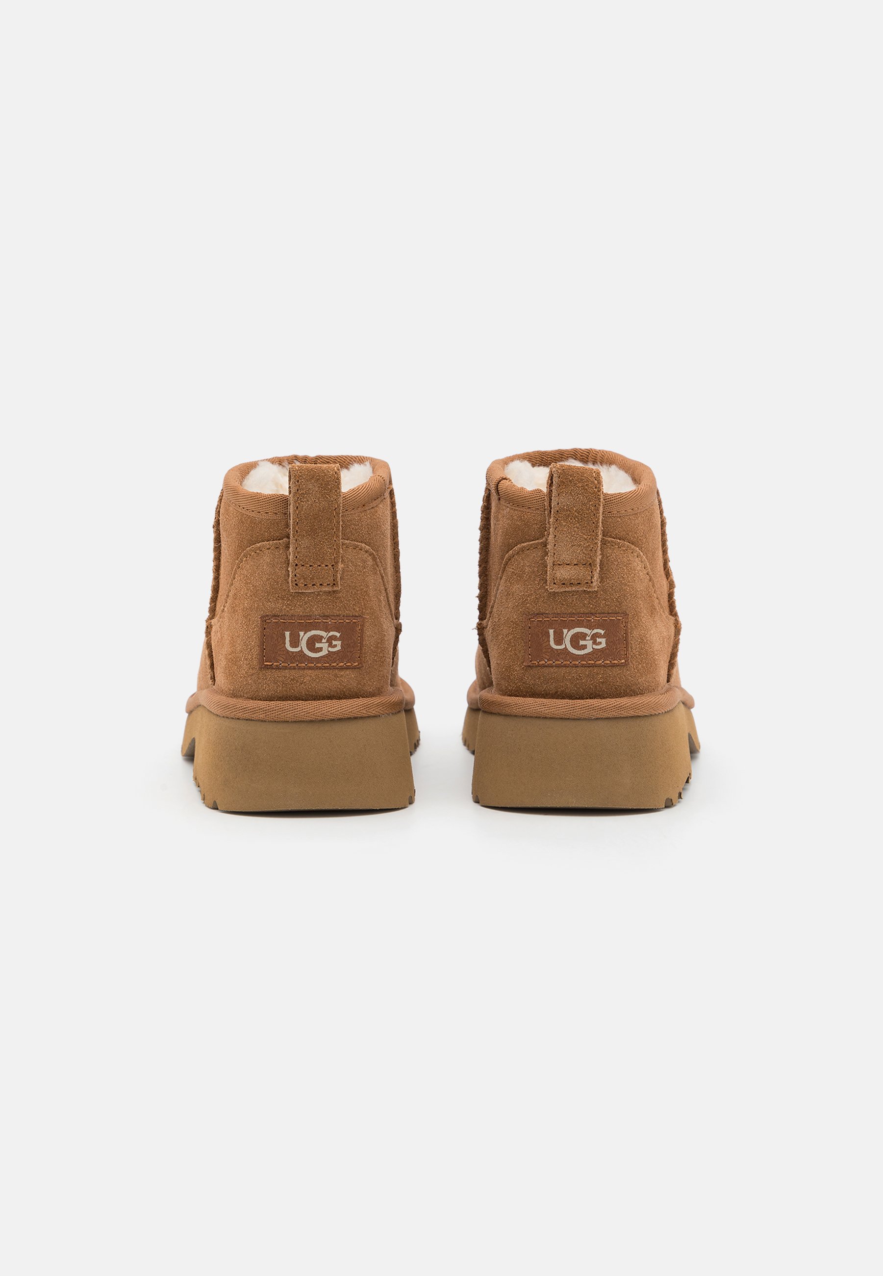 UGG CLASSIC ULTRA MINI NEW HEIGHTS - Stiefelette - chestnut