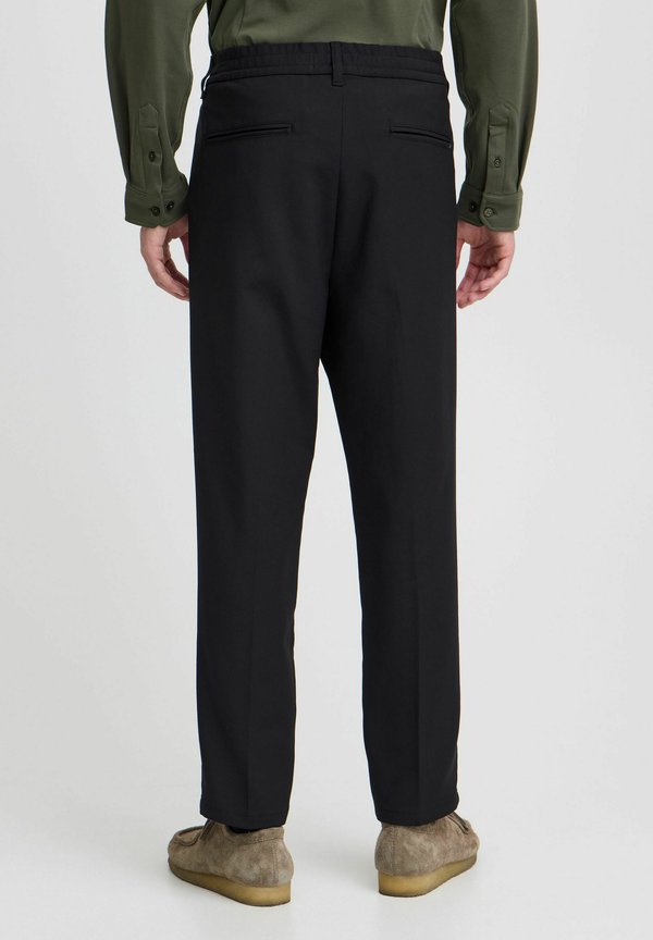 CFMARC RELAXED FIT  TAPERED LEG - Trousers4