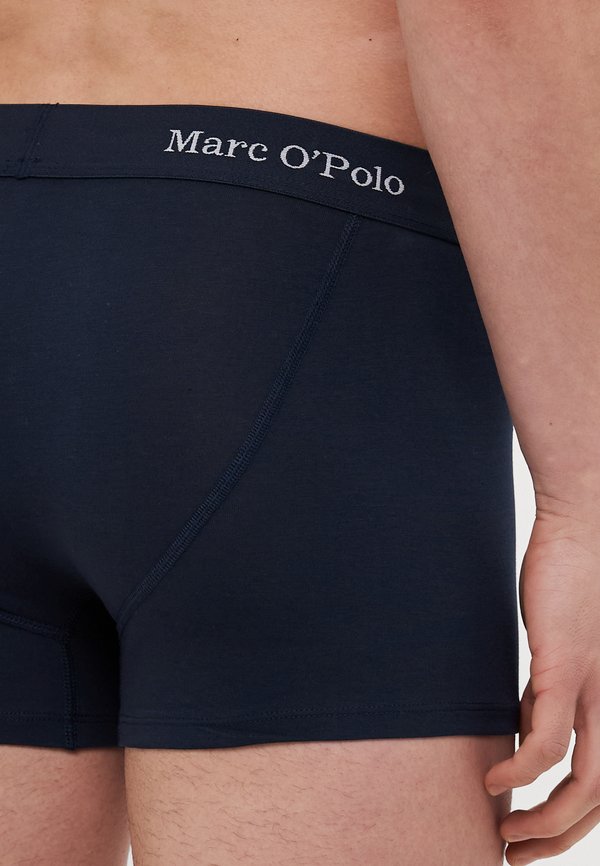 ESSENTIALS 5 PACK - Trunks2