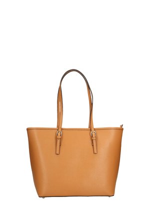 Tanfarbene synthetische Tragetasche mit zwei langen Griffen, glatter Textur, rechteckiger Form, Oberreißverschluss und minimalistischem Design.