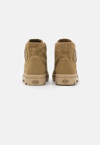 Palladium PAMPA  - Botins de atacadores - olive/ginger