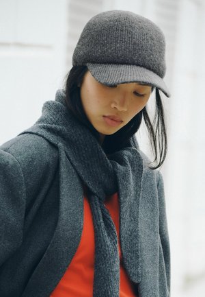 Next, KNITTED CAP - Šiltovka - grey