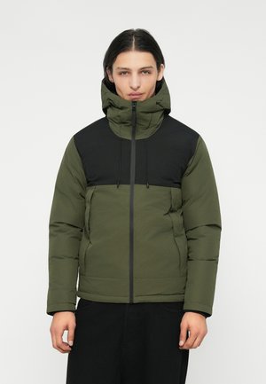 JCOUNION PADDED - Ľahká bunda - grape leaf/black