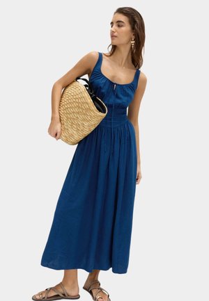 Marks & Spencer, RICH ROUND NECK STRAPPY MIDI SWING - Vestido informal - dark marine