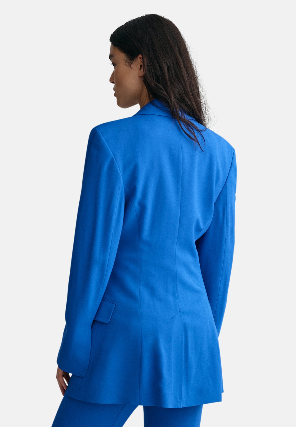 WIDE SHOULDER