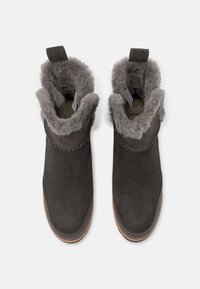 UGG Boots à talons - dark grey