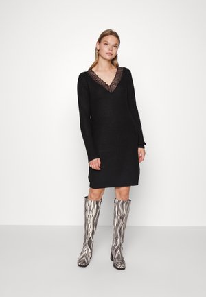 VIGLACY V NECK DRESS - Abito in maglia - black