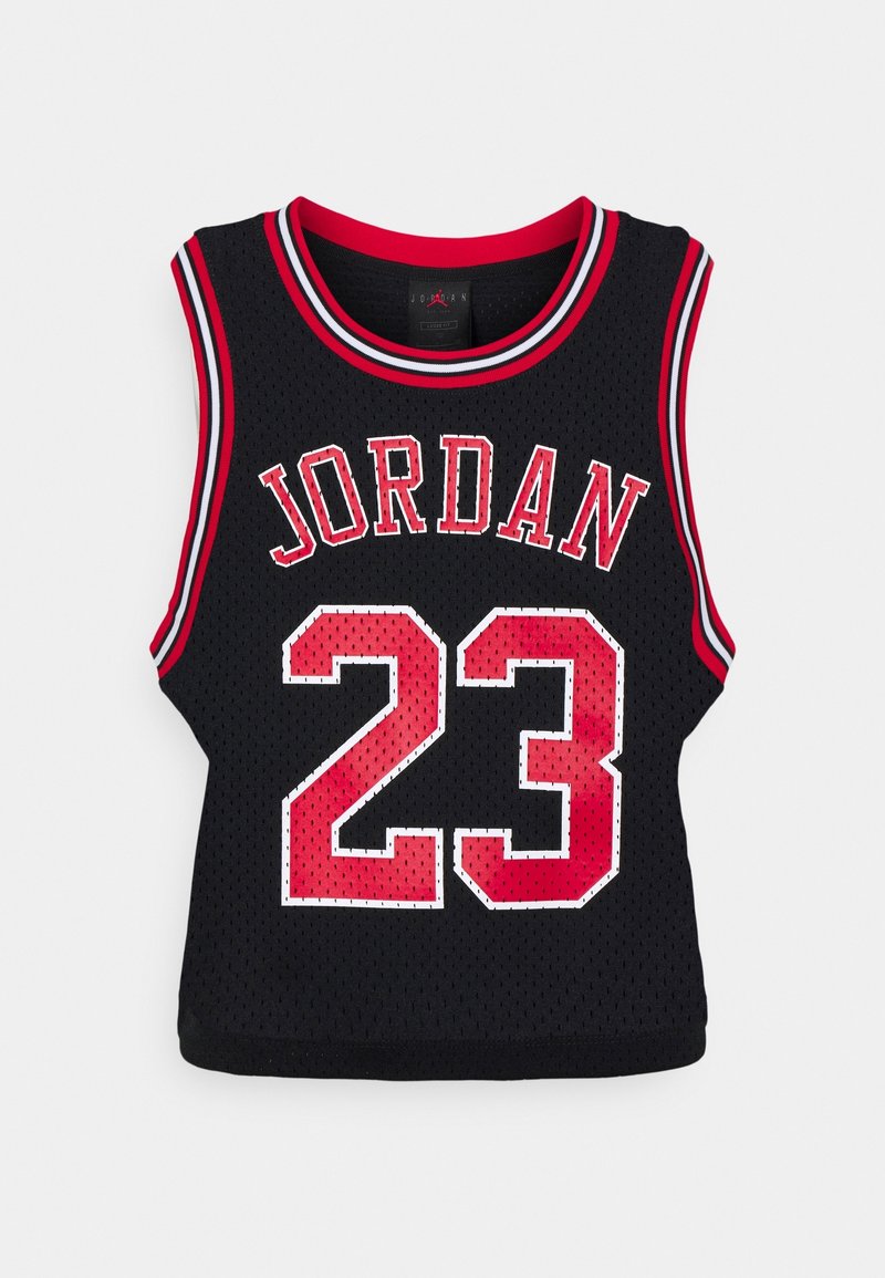 Schwarzes ärmelloses Basketballtrikot mit roten Akzenten. Doppelt gemustert mit dem Schriftzug "JORDAN" und der Nummer "23" in fetter roter Schrift. Hergestellt aus atmungsaktivem Mesh-Material.
