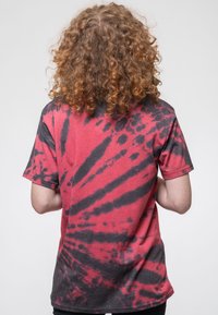 Paradiso Clothing BIGGIE SMALLS BABY BIGGIE TIE DYE - Print T-shirt - red