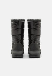Schwarze wasserdichte Stiefel mit glänzendem, gepolstertem Obermaterial und weichem grauem Fellfutter. Sie verfügen über eine Gummisohle und eine verstärkte Ferse für Langlebigkeit.
