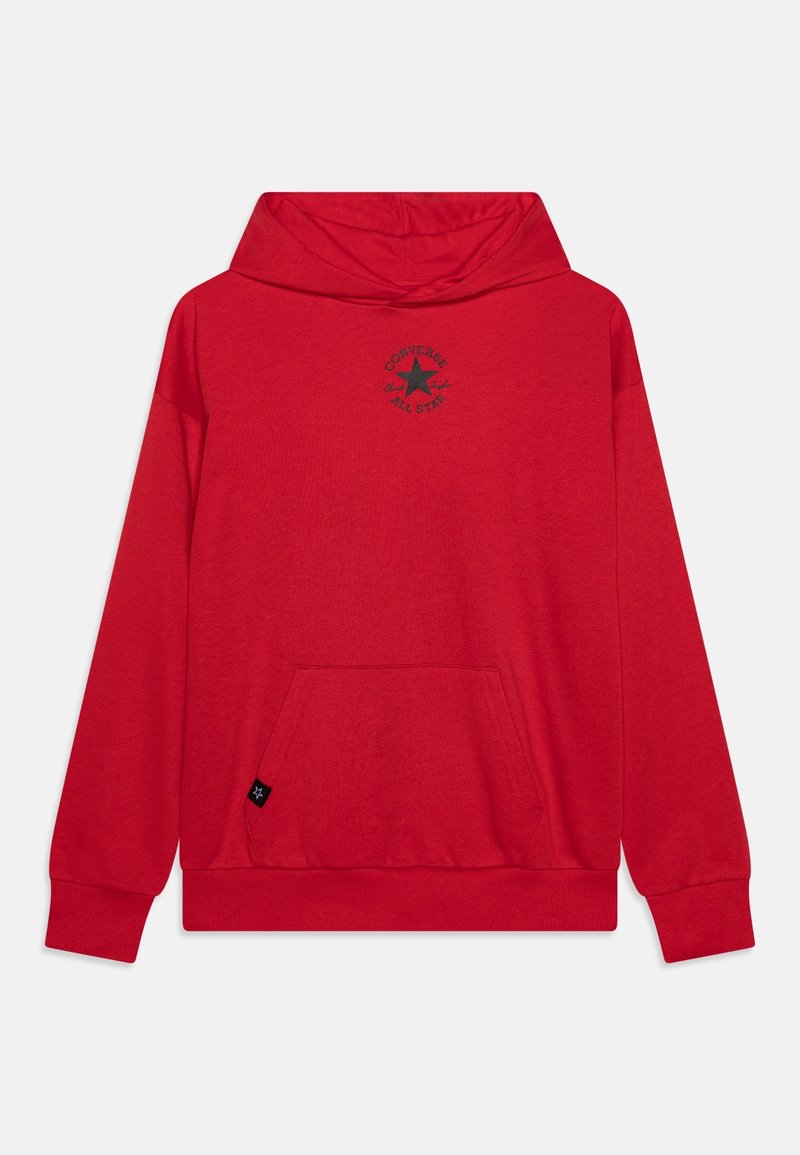 Sudadera roja con mangas largas y un bolsillo frontal. Presenta un gráfico de estrella negra y el texto "CONVERSE ALL STAR" en el pecho. Fabricada en material de algodón.