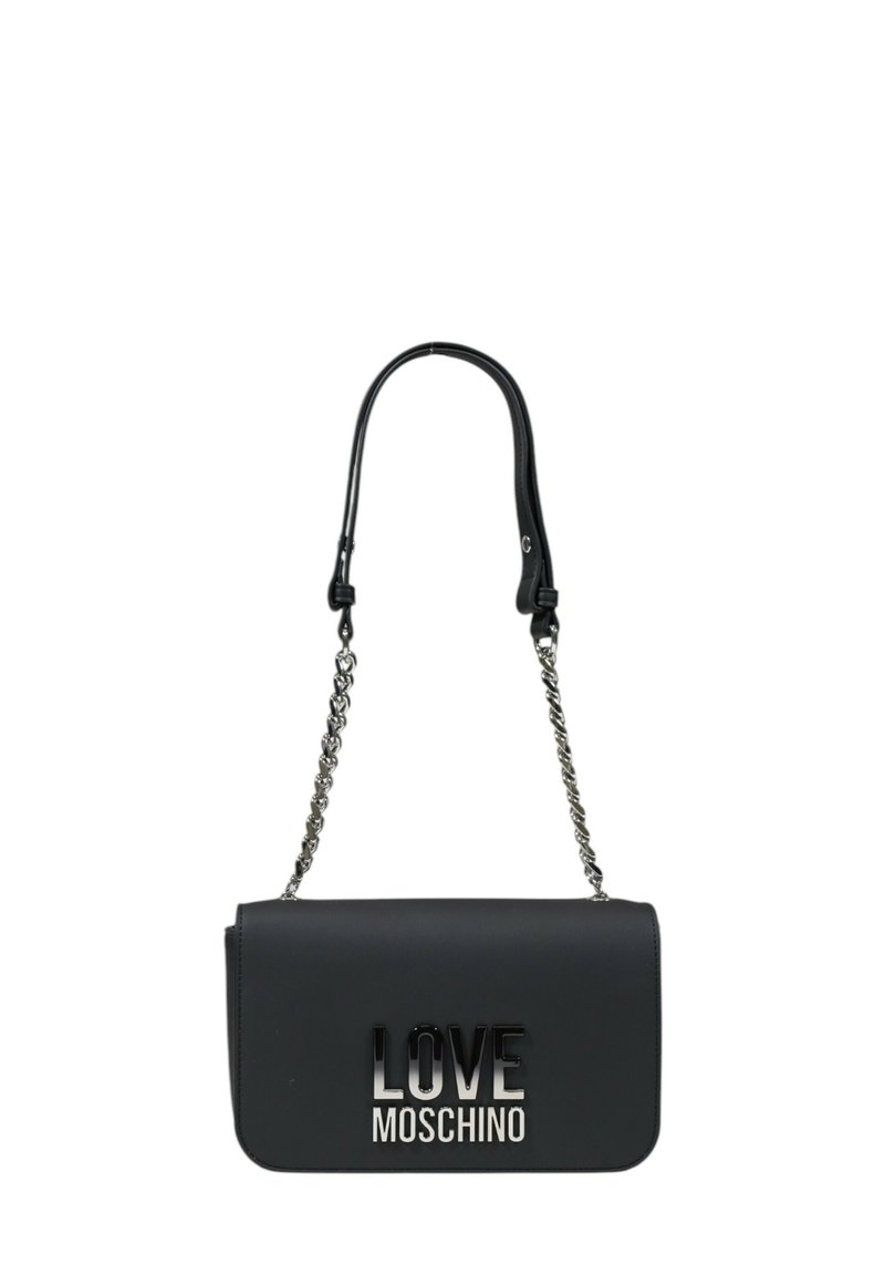 Borsa a tracolla nera in ecopelle con pattina, tracolla in catena argentata e logo ritagliato "LOVE MOSCHINO" sul davanti.