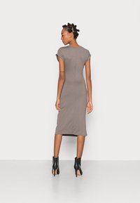 Anna Field Vestido de malha - brown