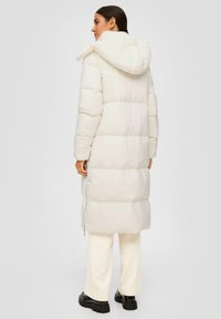 s.Oliver BLACK LABEL MIT STEPPUNG - Sulemantel - natur