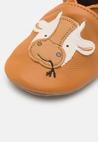 Robeez FUNNY COW UNISEX - Hjemmesko - camel marron