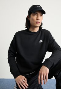 Nike Sportswear - CLUB - Sweatshirt - black/white Miniatyrbilde 1