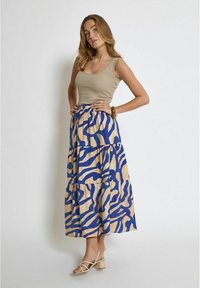 Desires LAUREN - Faltenrock - sandshell print