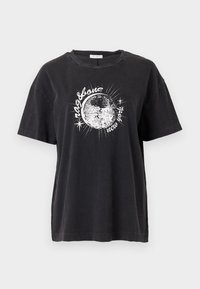 DISCO BOYFRIEND TEE - Print T-shirt - blackmult