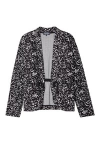 Chaqueta de patrón floral en blanco y negro con un corte holgado, frente abierto, mangas largas y un interior gris en contraste. Presenta acentos minimalistas en negro.