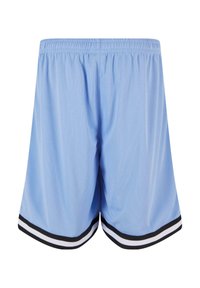 Shorts de sport bleu clair avec une taille élastique, dotés d'un tissu texturé et d'accents noir et blanc au niveau de l'ourlet.