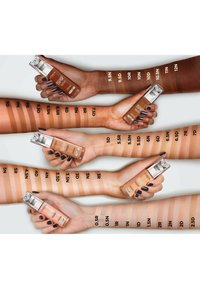 L'Oréal Paris FONT DE TEINT FLUIDE 9D TERRE DE SIENNE ACCORD PARFAIT - Fond de teint - d terre de sienne