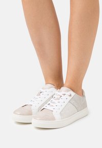 s.Oliver LACE UP - Sneaker low - light pink