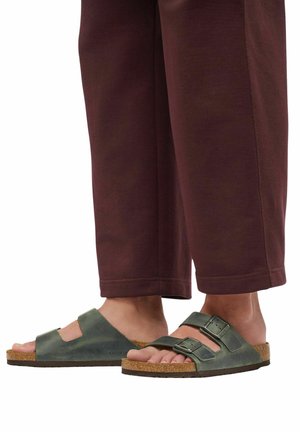 Birkenstock, CIABATTA DONNA ARIZONA THYME OILED LEATHER - Sandalias - verde militare