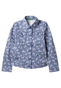 Giacca in denim blu con motivo floreale bianco, chiusura a bottoni, due tasche sul petto con patte a bottone e maniche lunghe.