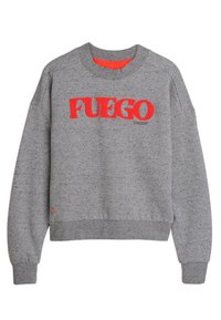 Grijze sweatshirt van gestructureerde stof met een rode "FUEGO" opdruk op de voorkant, geribbelde manchetten en een ronde halslijn.