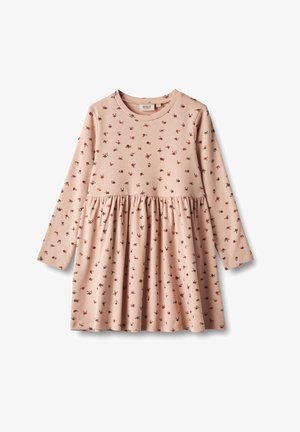 Robe rose pâle à manches longues pour tout-petit avec petit imprimé floral marron et rouge et détail froncé à la taille.