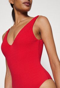 Seafolly DIVE DEEP V NECK ONE PIECE - Plavky - chilli red