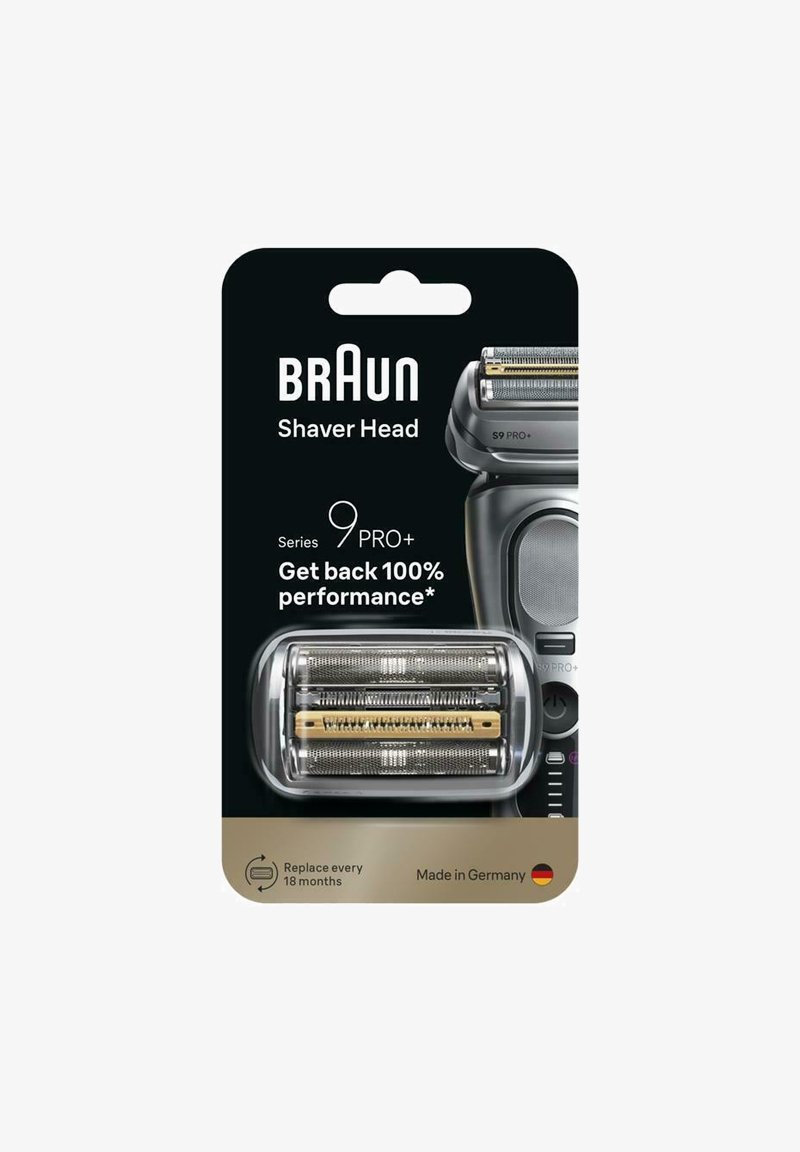 Braun Rasierkopf, schwarze Verpackung, mit einem transparenten Abschnitt, der die doppelte goldene und silberne Folie zeigt, gekennzeichnet mit "Series 9 PRO+".