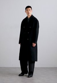 J.LINDEBERG WILLY COAT - Klassischer Mantel - black
