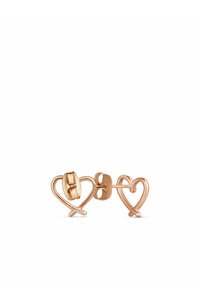 Náušnice ve tvaru srdce z růžového zlata s hladkým designem a zakřiveným obrysem. Obsahují jednoduché motýlkové zapínání pro bezpečné nošení.