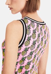 Marc Cain Strickkleid - fresh pink