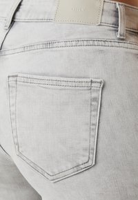 ONLY Petite Jeans Skinny Fit - grey denim