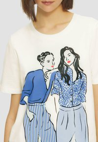 s.Oliver MIT FRONT - Print T-shirt - creme