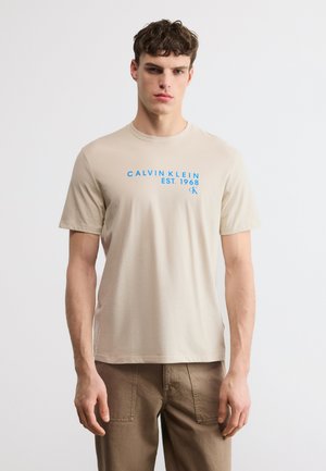 GRAPHIC TEE - Tričko s potlačou - oatmeal